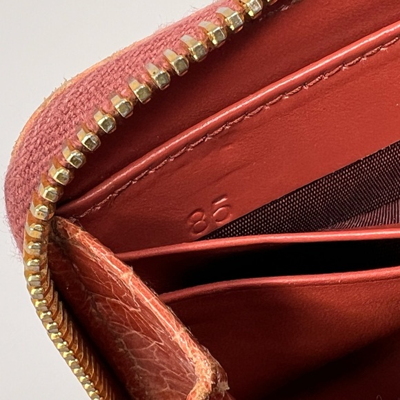 Authentic MIU MIU Croc Embossed Pink Leather Zip Long Wallet Clutch - Picture 15 of 15